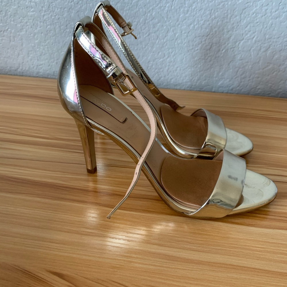 Aldo gold heels